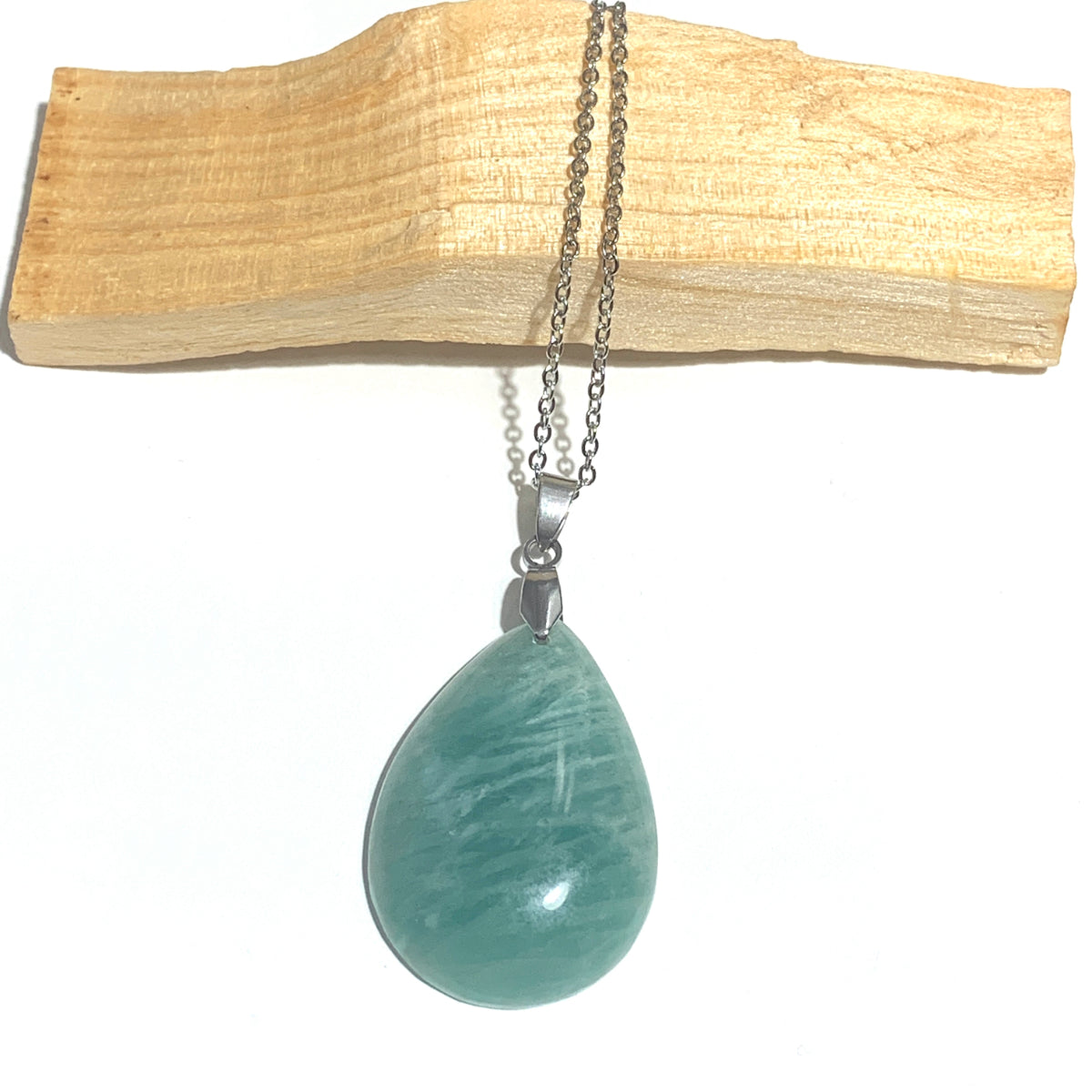 Collier en acier inoxydable avec pendentif en amazonite, pierre apaisante pour la communication et l'harmonie intérieure